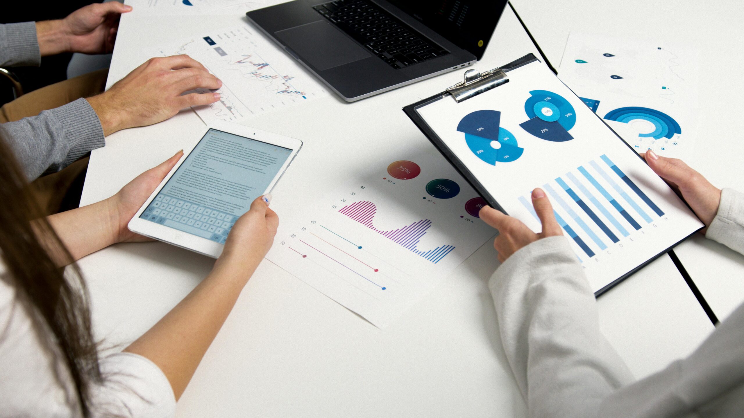 Business Line of Credit vs. Merchant Cash Advances